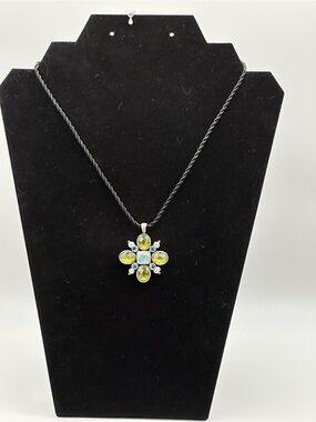 Lia Sophia Lime Green & Blue Flower Pendant Necklace
